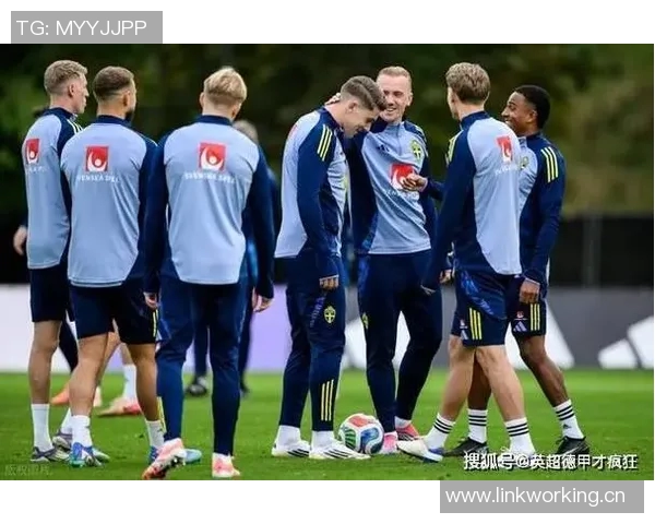 约克雷斯与前女友共度周末情感纠葛引发异国恋期待