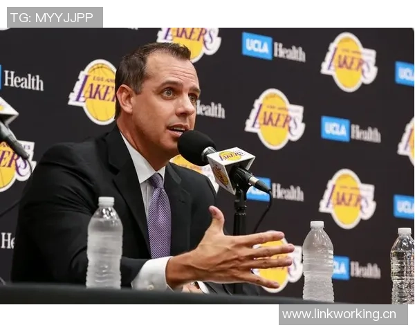 沃格尔回顾执教生涯巅峰时刻湖人夺冠成就难以超越